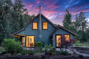 Charming Scandinavian Modern Riverfront Fishhouse